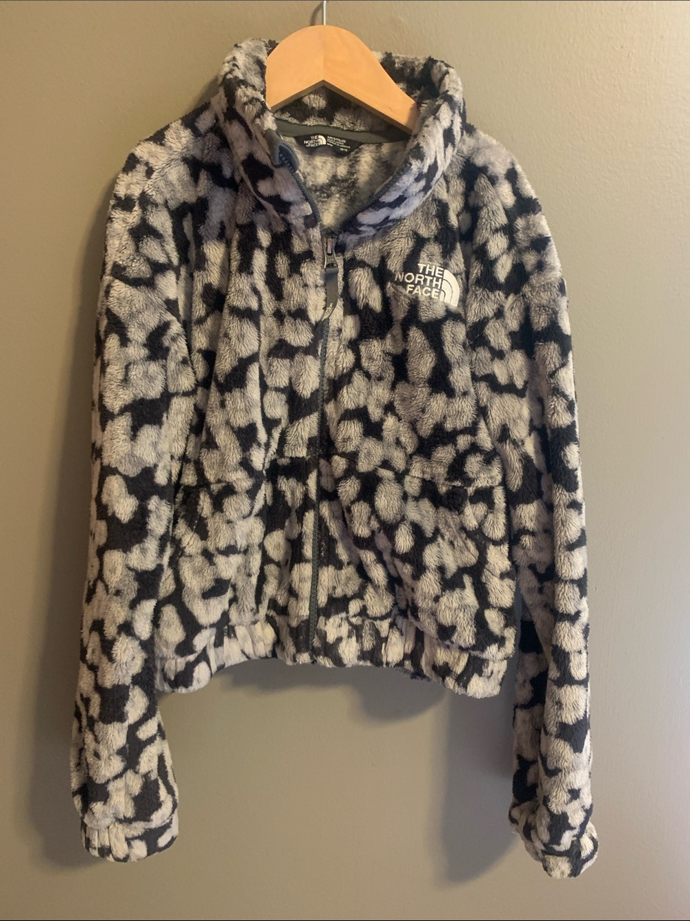 The North Face Girls Black & Gray Fleece Jacket